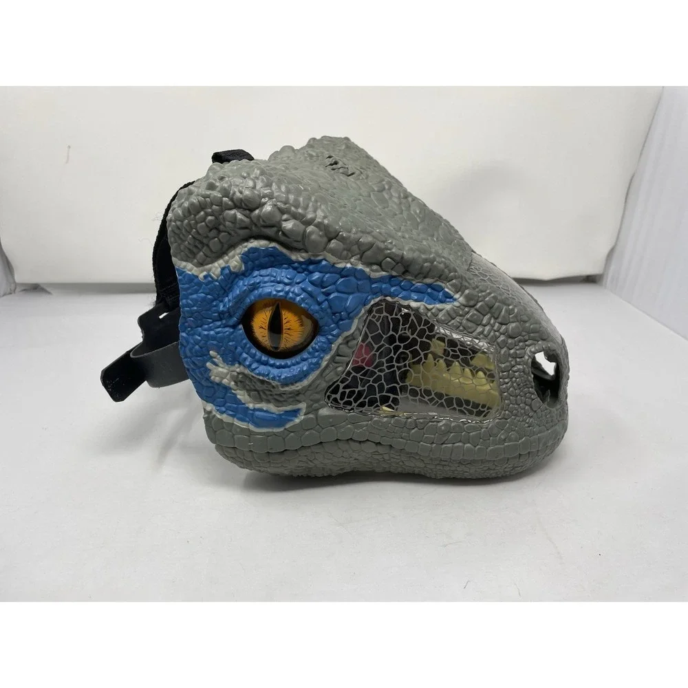 2017 Jurassic World Chomp N Roar Mask w/ Sound Velociraptor Raptor Blue Dinosaur